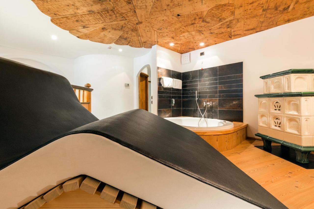 Croce Bianca Leisure & Spa Hotel Canazei Bagian luar foto