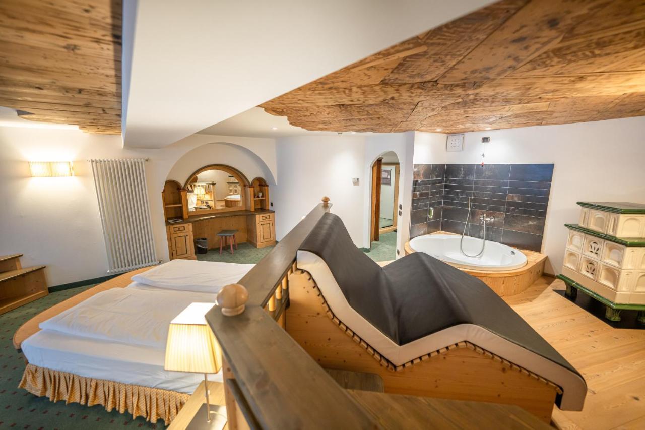 Croce Bianca Leisure & Spa Hotel Canazei Bagian luar foto