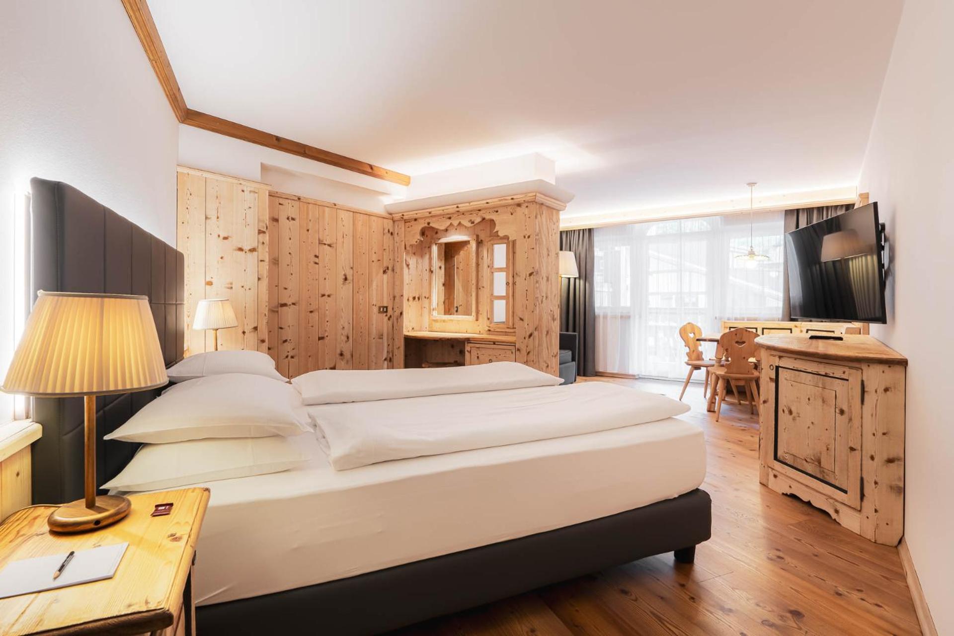 Croce Bianca Leisure & Spa Hotel Canazei Bagian luar foto