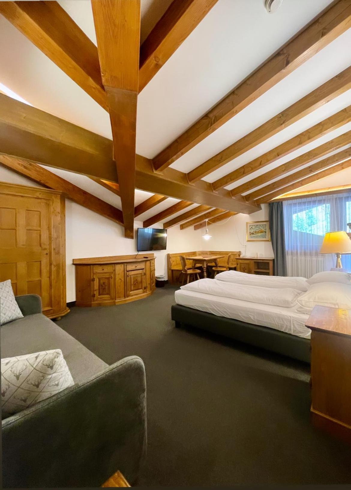 Croce Bianca Leisure & Spa Hotel Canazei Bagian luar foto