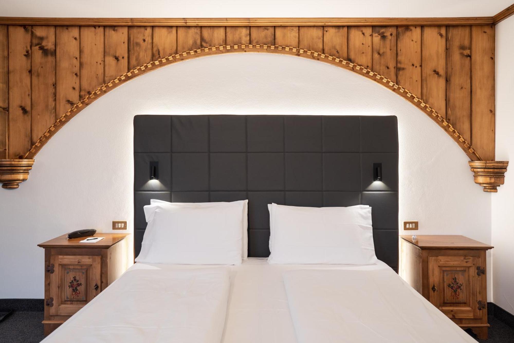Croce Bianca Leisure & Spa Hotel Canazei Bagian luar foto
