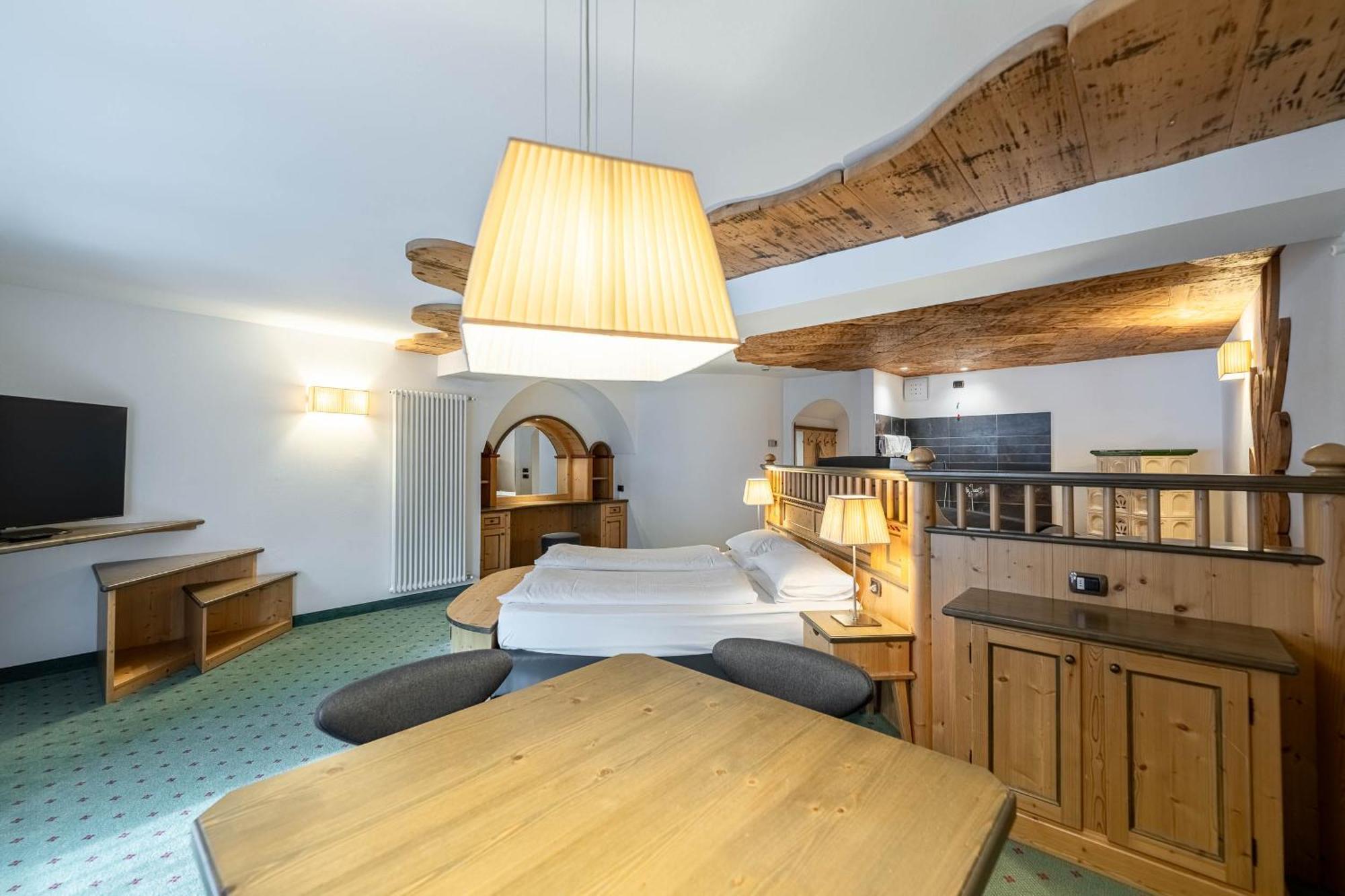 Croce Bianca Leisure & Spa Hotel Canazei Bagian luar foto
